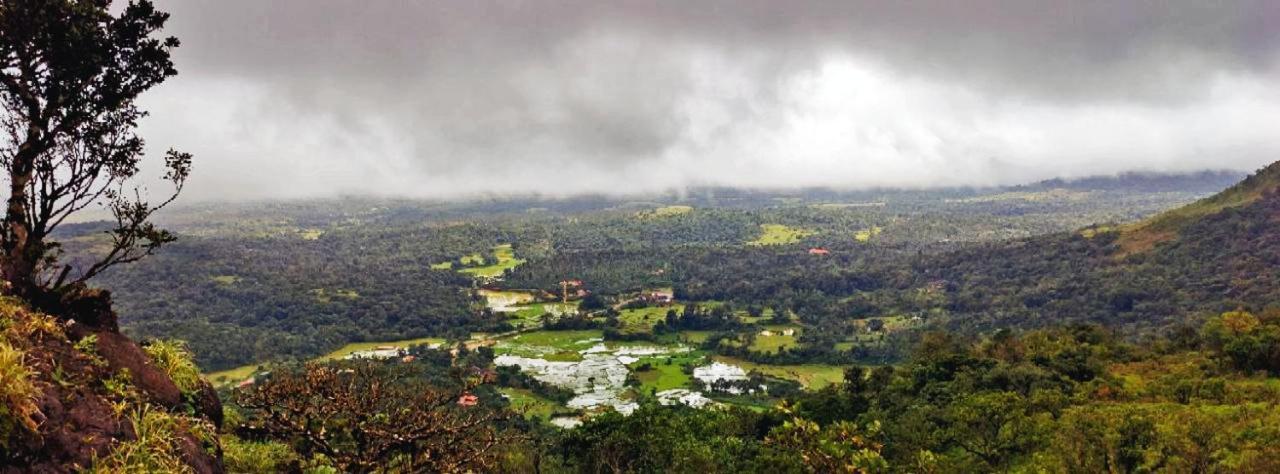 Staymaker Kasargali Homestay Sakleshpur Esterno foto
